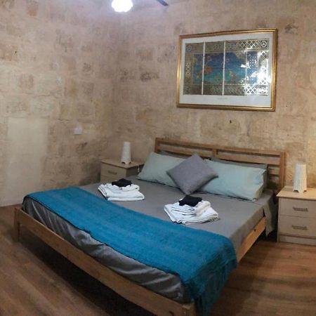 Ferienwohnung Floriana Cosy Townhouse Exterior foto