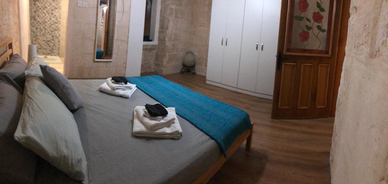 Ferienwohnung Floriana Cosy Townhouse Exterior foto