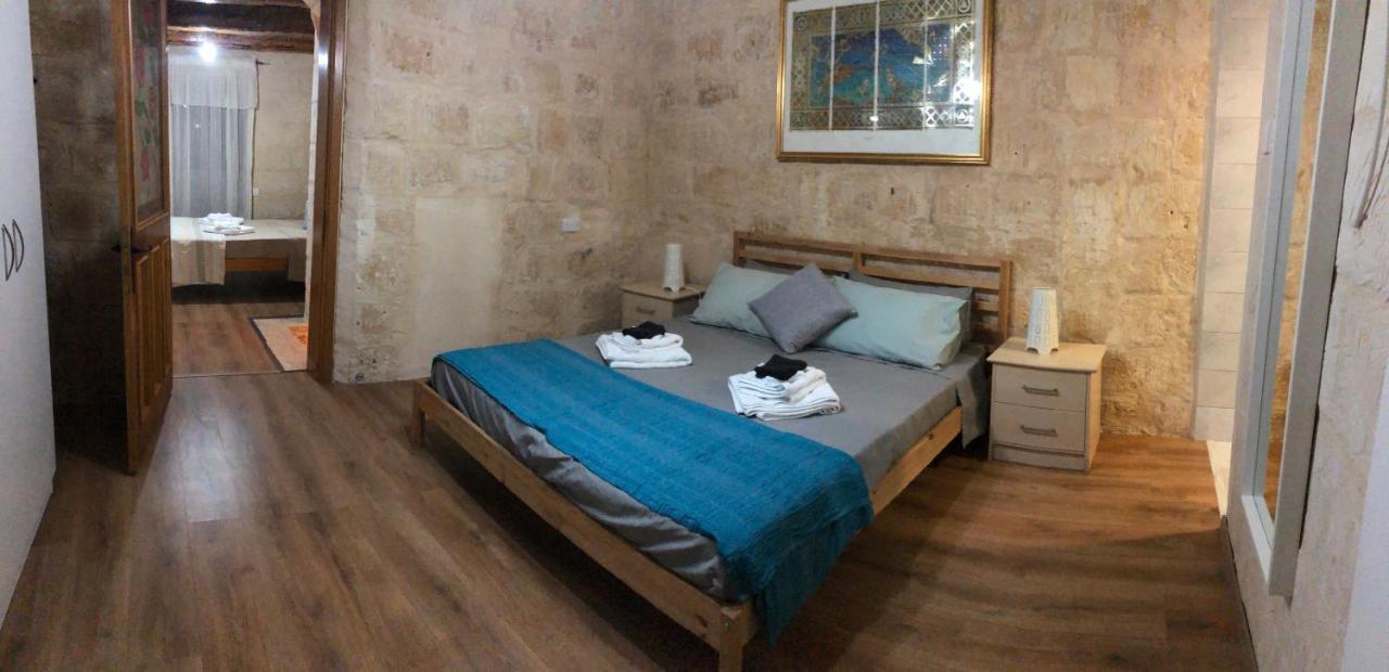 Ferienwohnung Floriana Cosy Townhouse Exterior foto